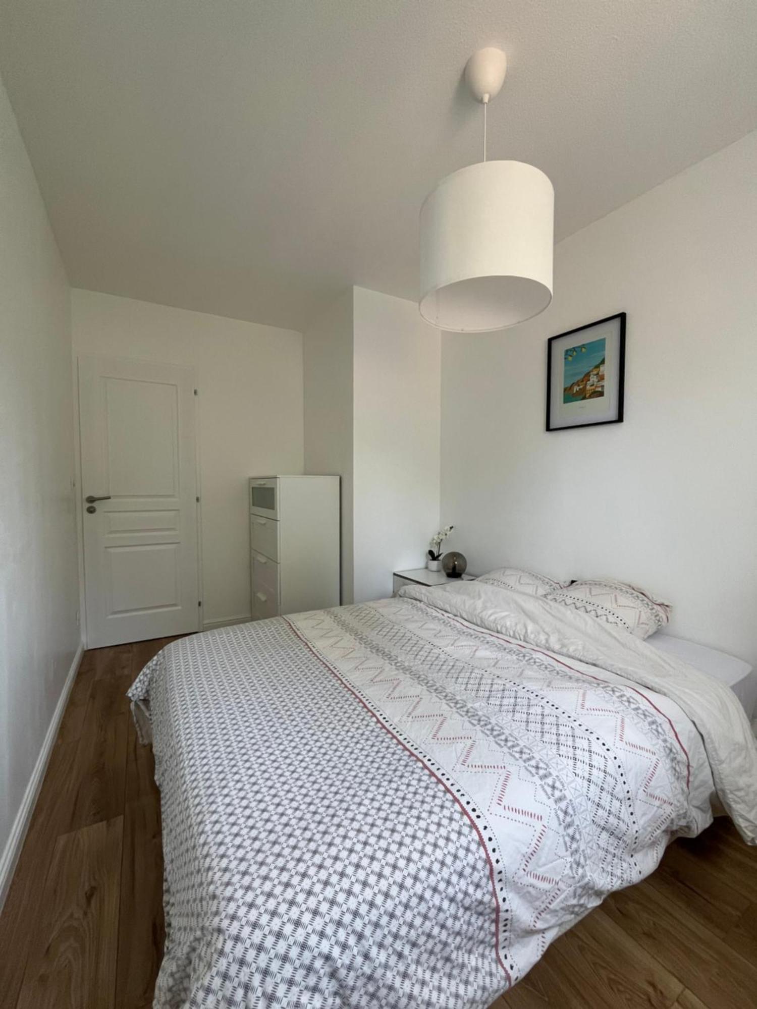 Appartement Cosy Et Confortable Saint-Genis-Laval Exterior foto